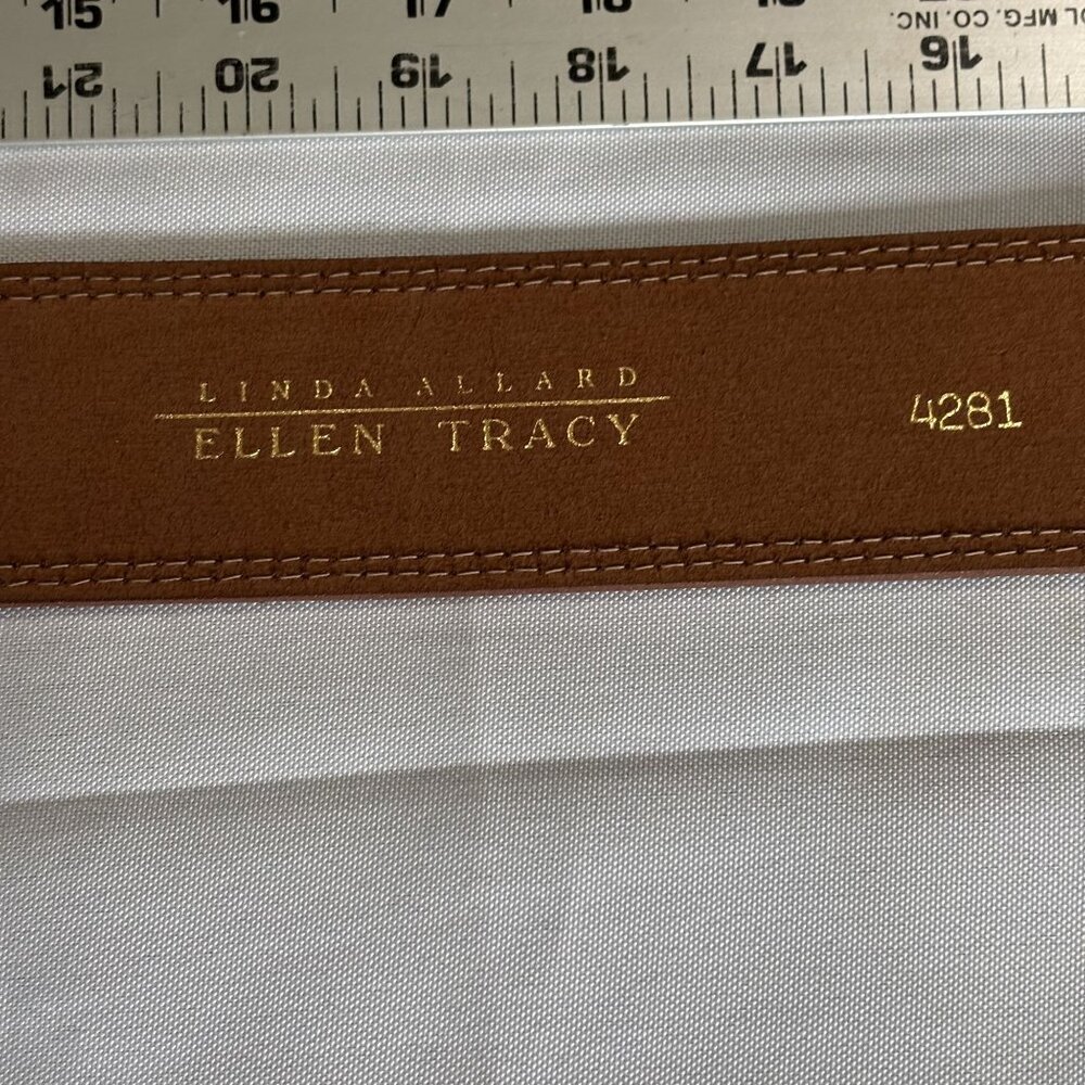Linda Allard, Ellen Tracy Brown Genuine Leather Belt With Gold Buckle - Picture 7 of 8